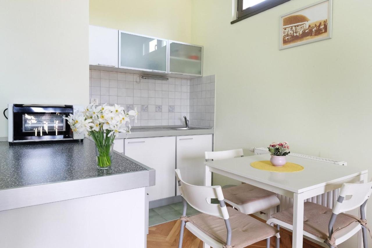 Bohemia Apartment *
